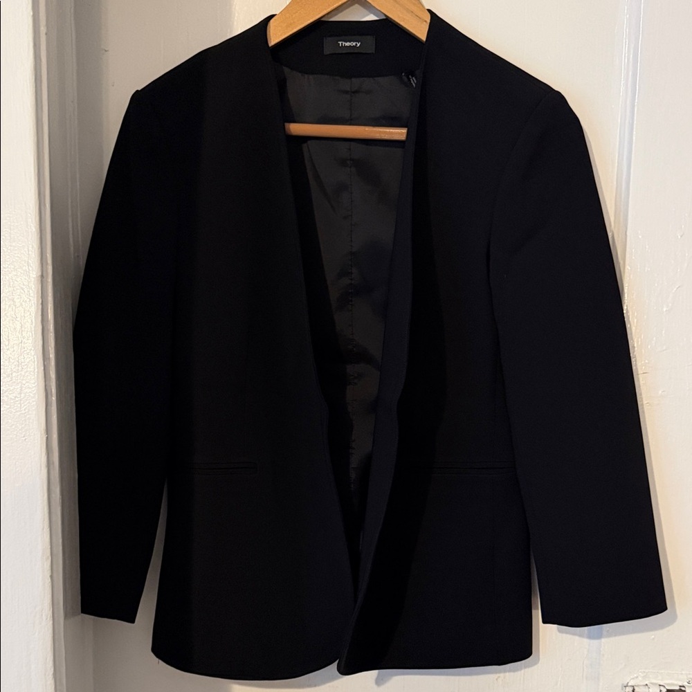 Theory Women's Elegant Black Suit 3/4 Sleeve Jacket